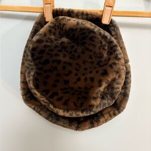 Faux Fur Leopard Print Bucket Hat - Brown